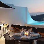 Million Stars Mykonos, Iconic By Design ホテル カラファティス